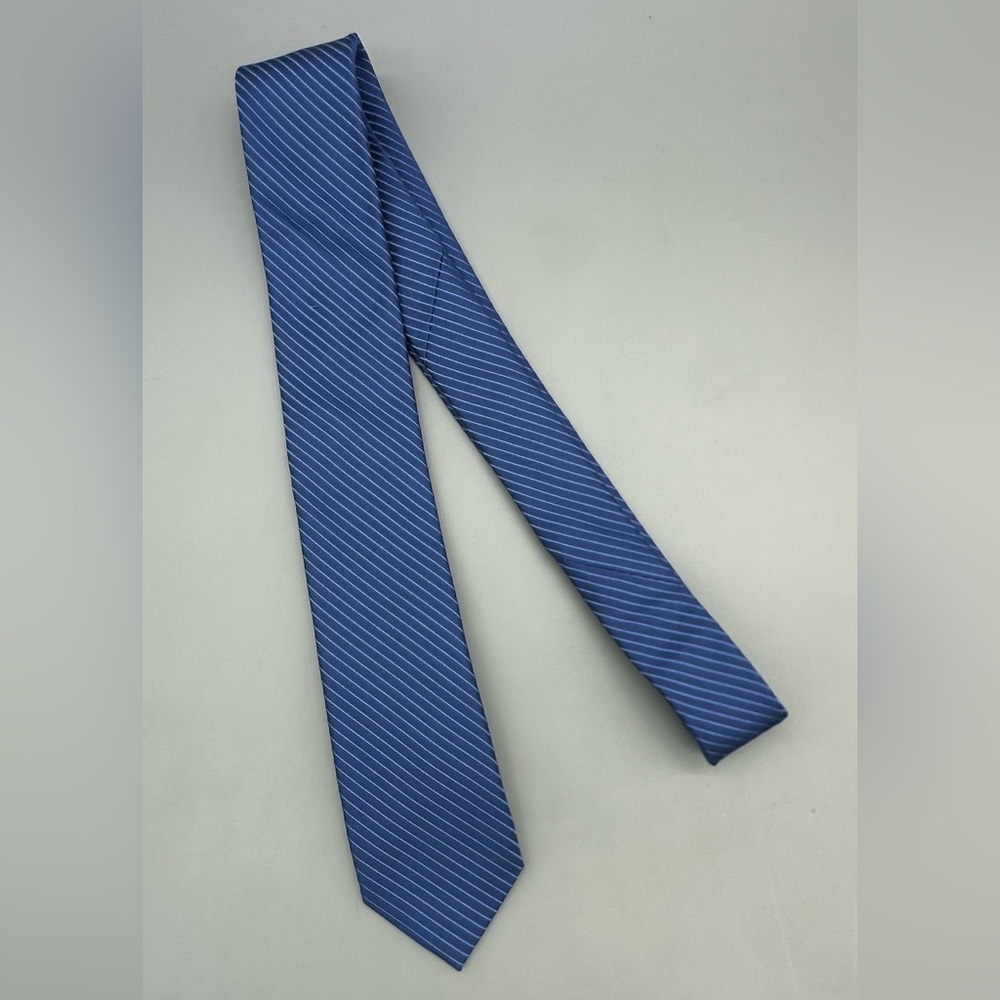 Calvin Klein Blue Diagonal Men’s Striped Tie